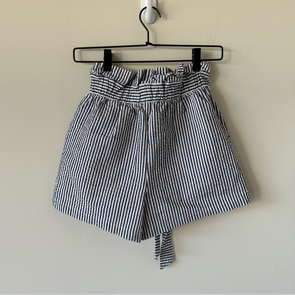 Zara tie front shorts size XS - Picture 3 of 3